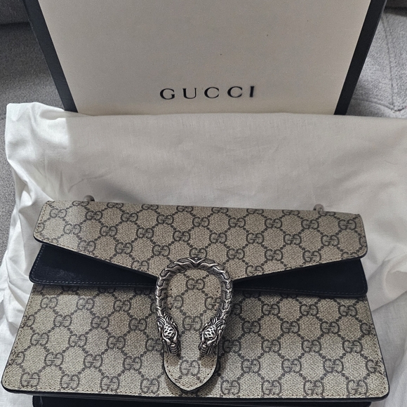 authentic GUCCI - Picture 8 of 12